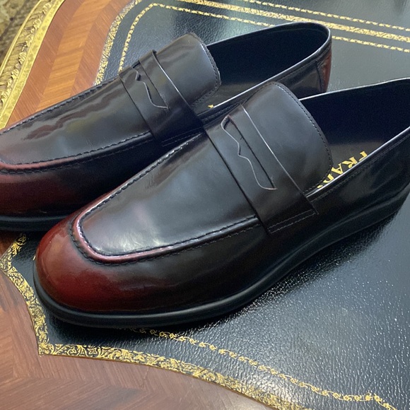 Prada - Picture 6 of 8